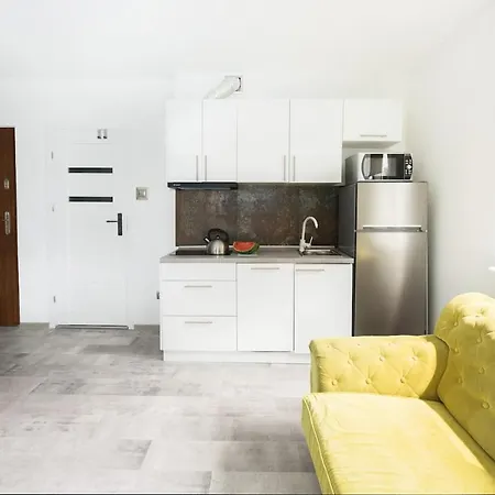 Apartamento Hello Broniewskiego Miejski 400 M Do Plazy *